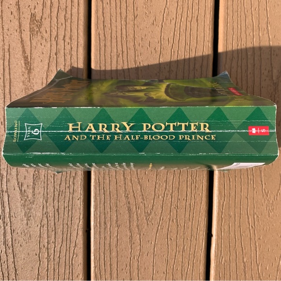 HARRY POTTER AND THE HALF BLOOD PRINCE #6 SCHOLASTIC PAPERBACK BY J.K. ROWLING - Picture 2 of 3